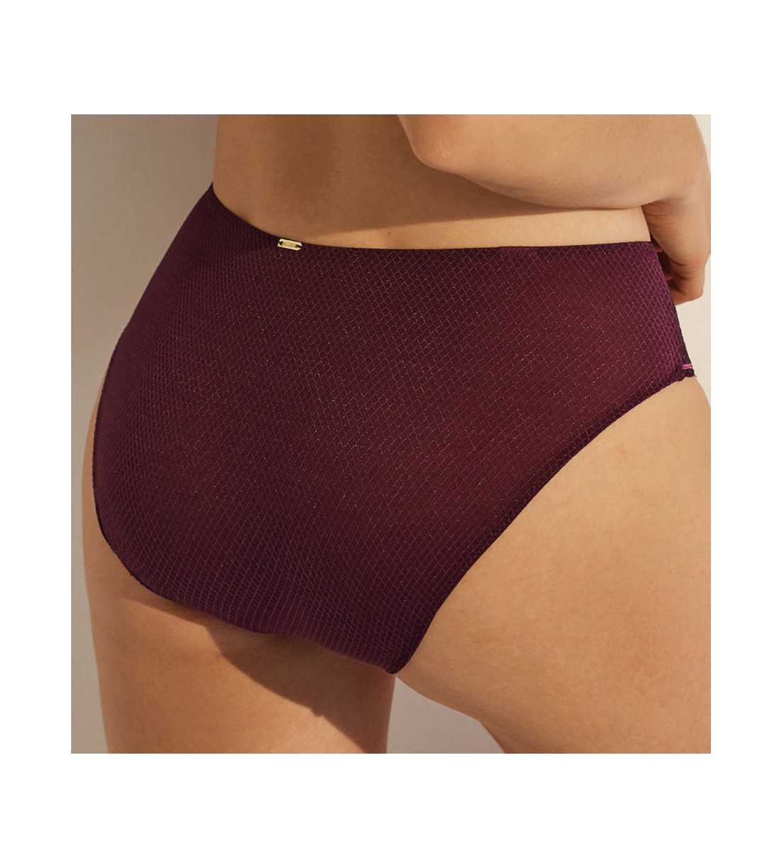 Montse Pedrosa | Braga Flavia 50802 de Selmark color Berenjena Montse Pedrosa | Braga Flavia 50802 de Selmark color Berenjena