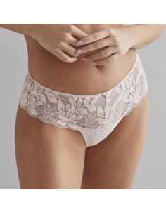 Montse Pedrosa | Culotte-Tanga Filipa 30906 de Selmark color Maquillaje