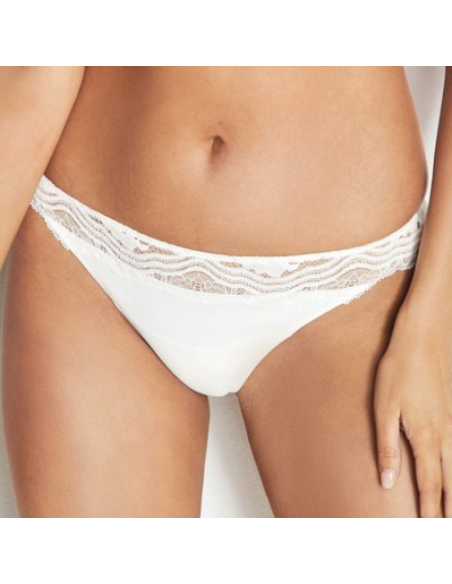 Montse Pedrosa | Tanga Ludovica 20901 de Selmark color Marfil Montse Pedrosa | Tanga Ludovica 20901 de Selmark color Marfil