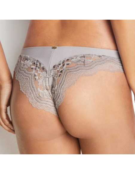 Montse Pedrosa | Brasileña Ludovica 20904 de Selmark color Visón Montse Pedrosa | Brasileña Ludovica 20904 de Selmark color Visón