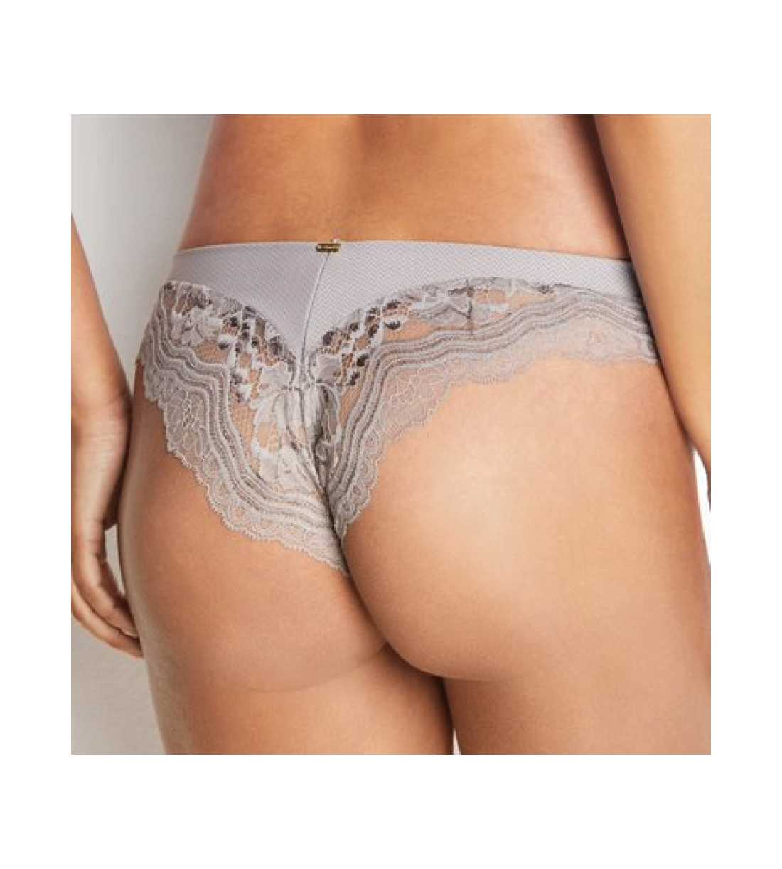 Montse Pedrosa | Brasileña Ludovica 20904 de Selmark color Visón Montse Pedrosa | Brasileña Ludovica 20904 de Selmark color Visón