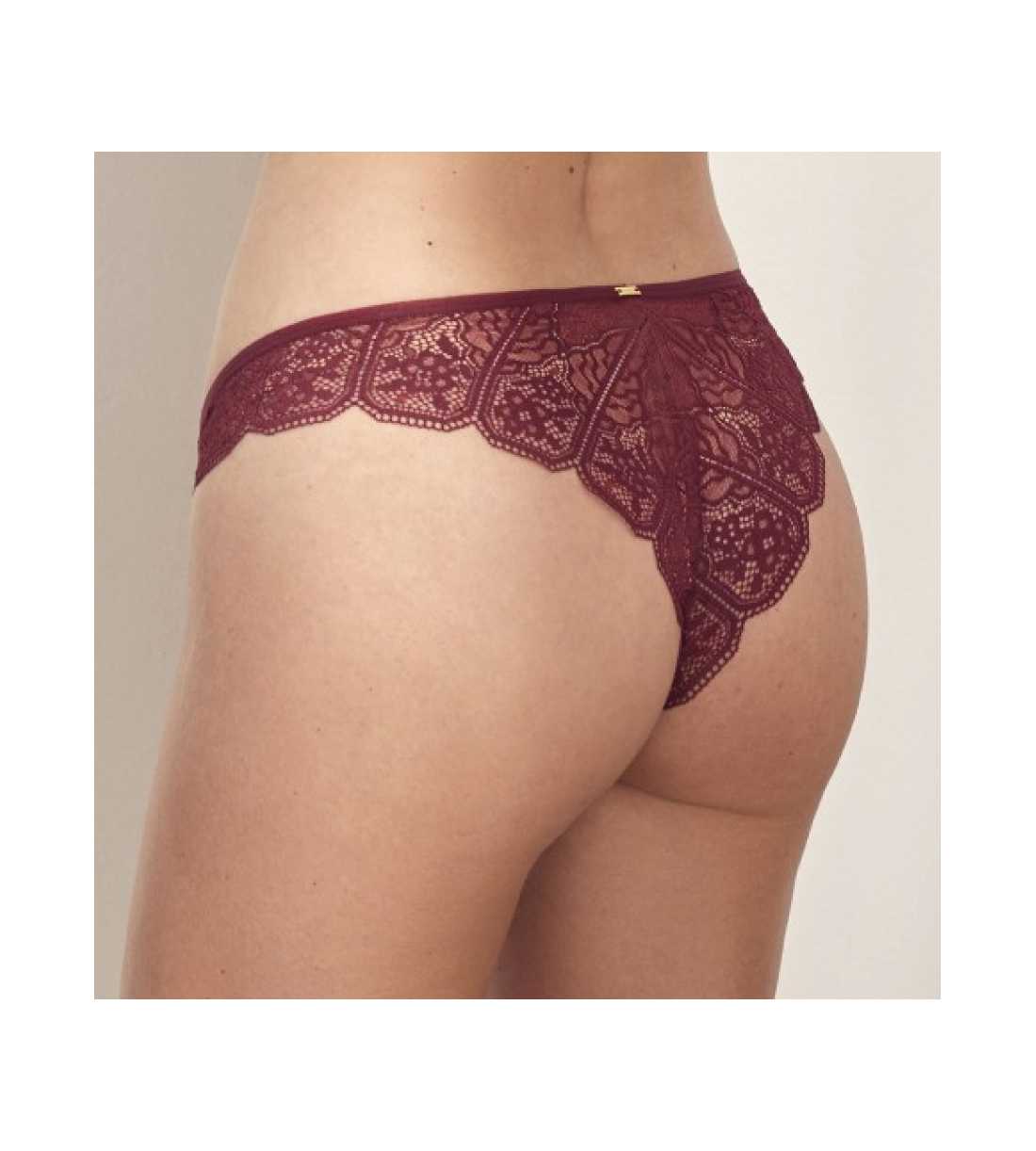 Montse Pedrosa | Braga Brasileña Nicole 50904 de Selmark color Burdeos Montse Pedrosa | Braga Brasileña Nicole 50904 de Selmark color Burdeos