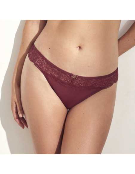 Montse Pedrosa | Braga Brasileña Nicole 50904 de Selmark color Burdeos Montse Pedrosa | Braga Brasileña Nicole 50904 de Selmark color Burdeos