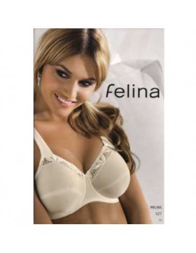 felina, con aros