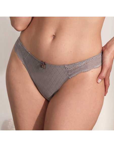 Montse Pedrosa | Brasileña Alicia 21004 de Selmark color Visón Montse Pedrosa | Brasileña Alicia 21004 de Selmark color Visón