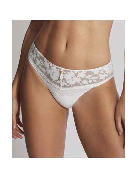 Montse Pedrosa | Braga Gabrielle 61002 de Selmark color Marfil Montse Pedrosa | Braga Gabrielle 61002 de Selmark color Marfil