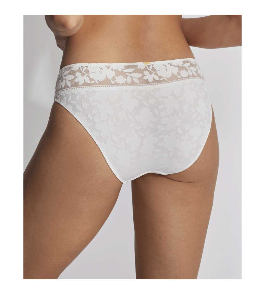 Montse Pedrosa | Braga Gabrielle 61002 de Selmark color Marfil Montse Pedrosa | Braga Gabrielle 61002 de Selmark color Marfil