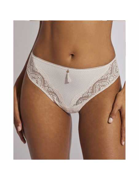 Montse Pedrosa | Braga Matilda 31102 de Selmark color Maquillaje Montse Pedrosa | Braga Matilda 31102 de Selmark color Maquillaje