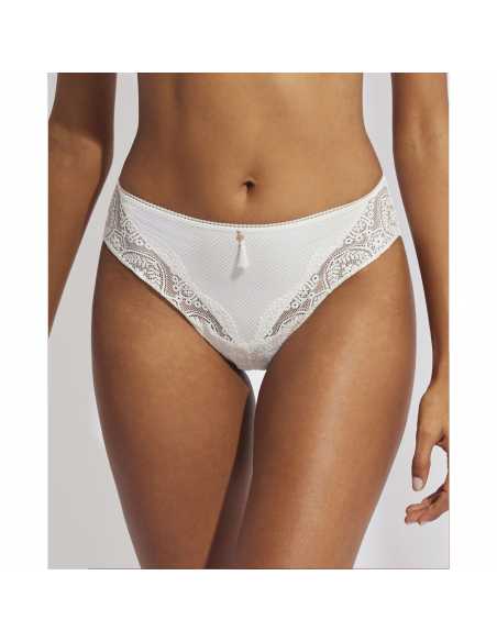 Montse Pedrosa | Braga Matilda 31102 de Selmark color Marfil Montse Pedrosa | Braga Matilda 31102 de Selmark color Marfil