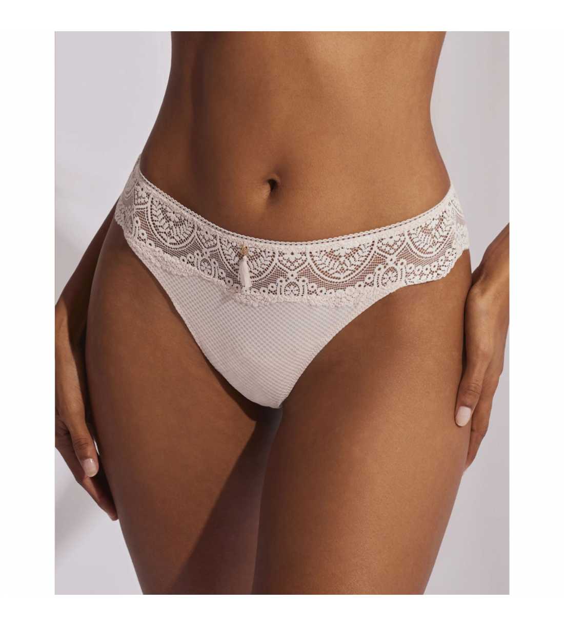 Montse Pedrosa |  Tanga Matilda 31101 de Selmark color Maquillaje Montse Pedrosa |  Tanga Matilda 31101 de Selmark color Maquillaje