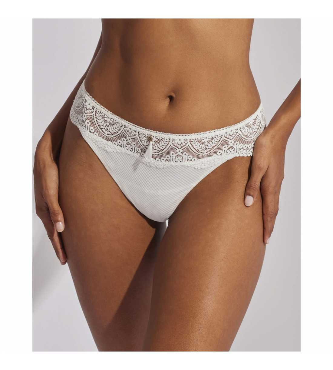 Montse Pedrosa |  Tanga Matilda 31101 de Selmark color Marfil Montse Pedrosa |  Tanga Matilda 31101 de Selmark color Marfil