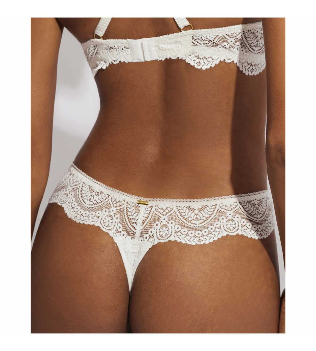 Montse Pedrosa |  Tanga Matilda 31101 de Selmark color Marfil Montse Pedrosa |  Tanga Matilda 31101 de Selmark color Marfil