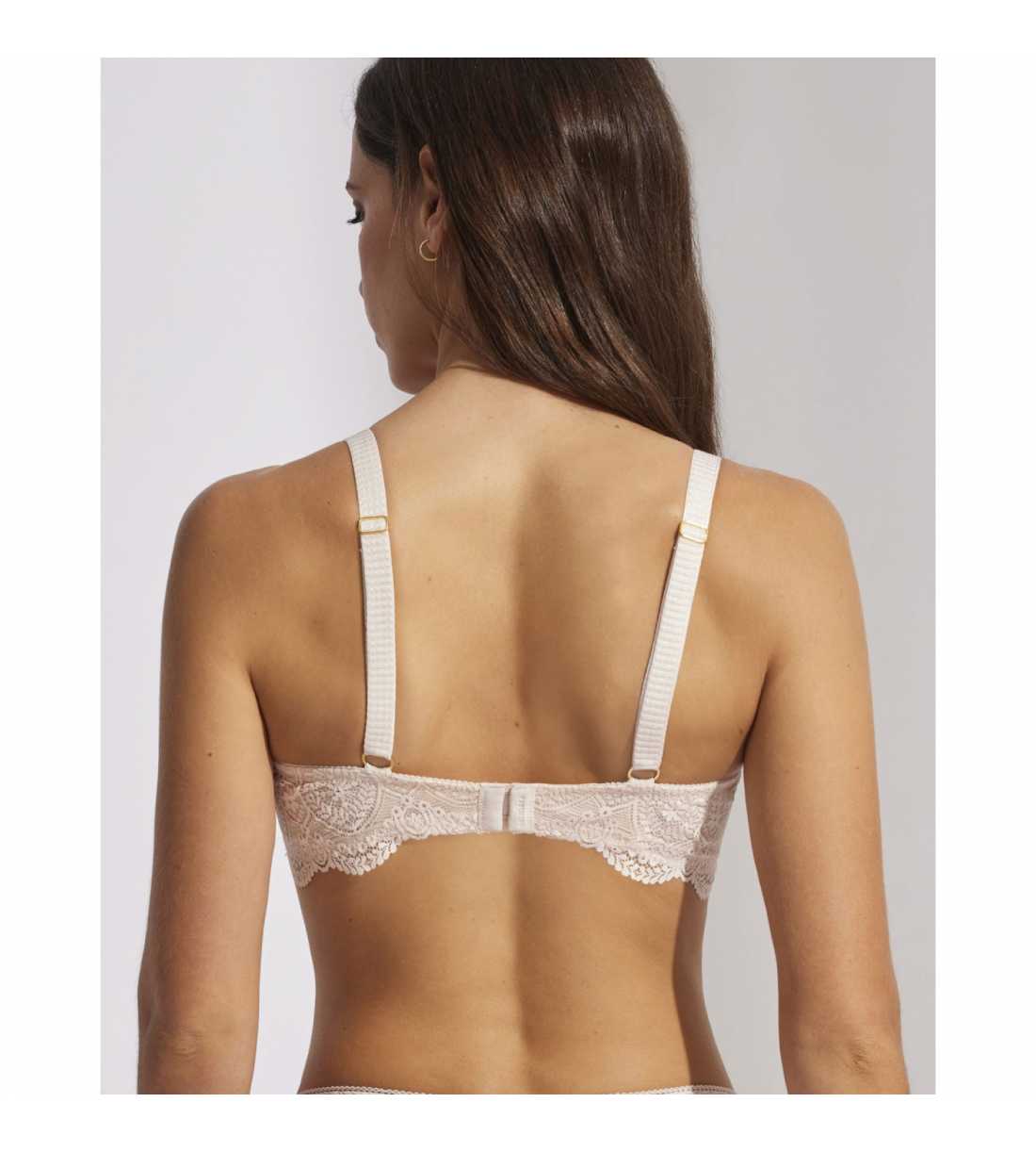 Montse Pedrosa | Sujetador Matilda 31111 de Selmark color Maquillaje Montse Pedrosa | Sujetador Matilda 31111 de Selmark color Maquillaje