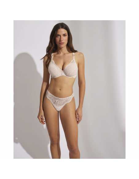 Montse Pedrosa | Sujetador Matilda 31111 de Selmark color Maquillaje Montse Pedrosa | Sujetador Matilda 31111 de Selmark color Maquillaje