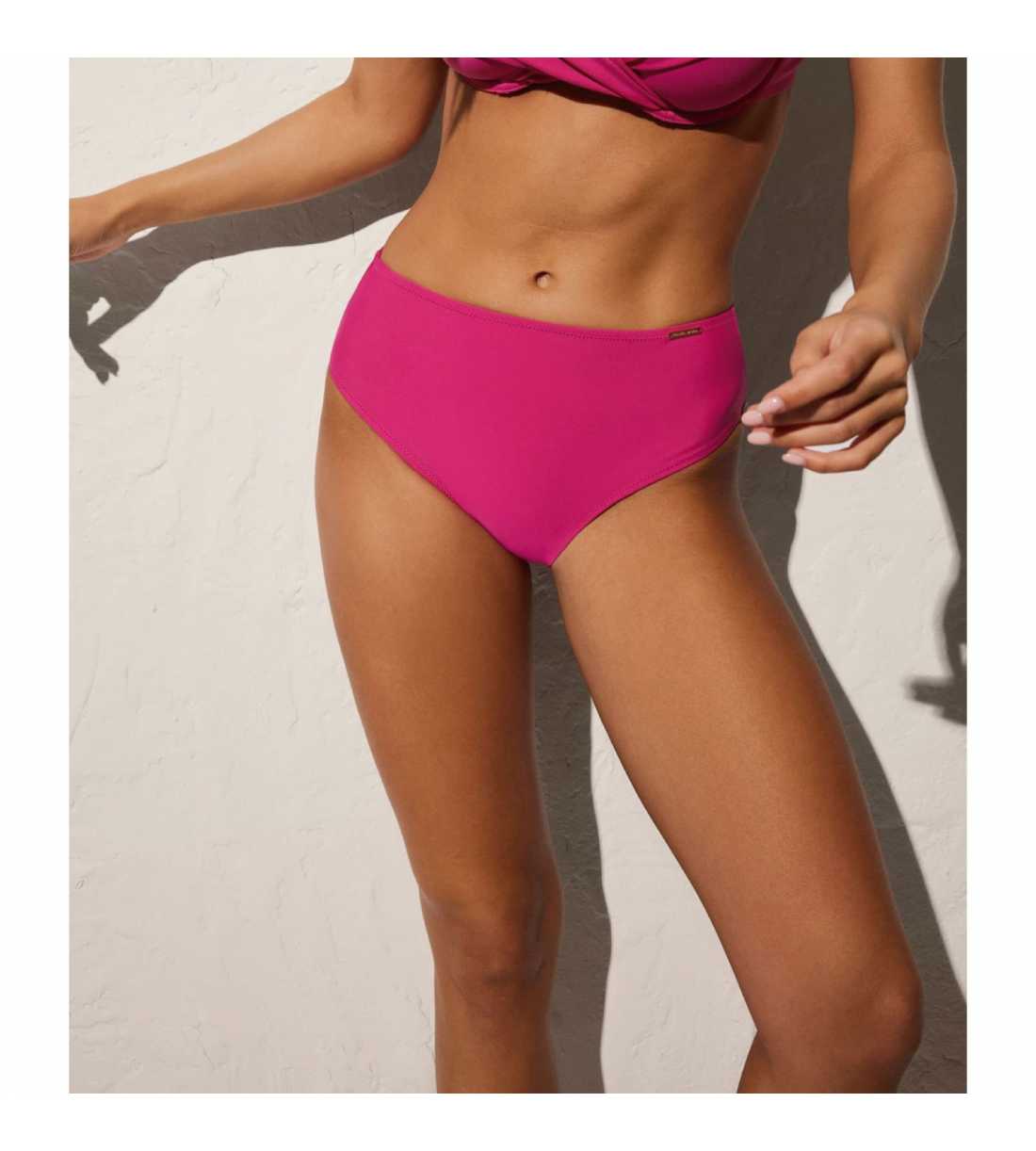 Montse Pedrosa | Bikini Aro Reductor 82601 de Ysabel Mora Montse Pedrosa | Bikini Aro Reductor 82601 de Ysabel Mora