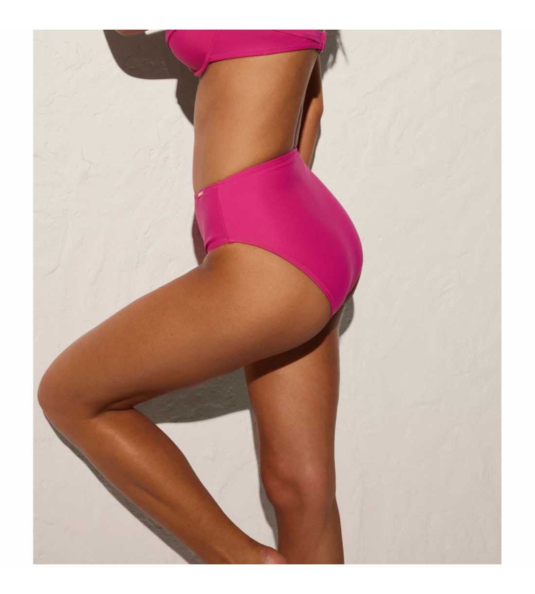 Montse Pedrosa | Bikini Aro Reductor 82601 de Ysabel Mora Montse Pedrosa | Bikini Aro Reductor 82601 de Ysabel Mora