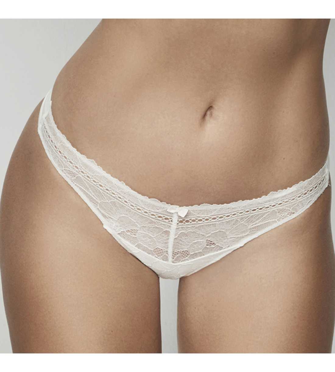 Montse Pedrosa | Tanga Agatha 31201 de Selmark color Marfil Montse Pedrosa | Tanga Agatha 31201 de Selmark color Marfil