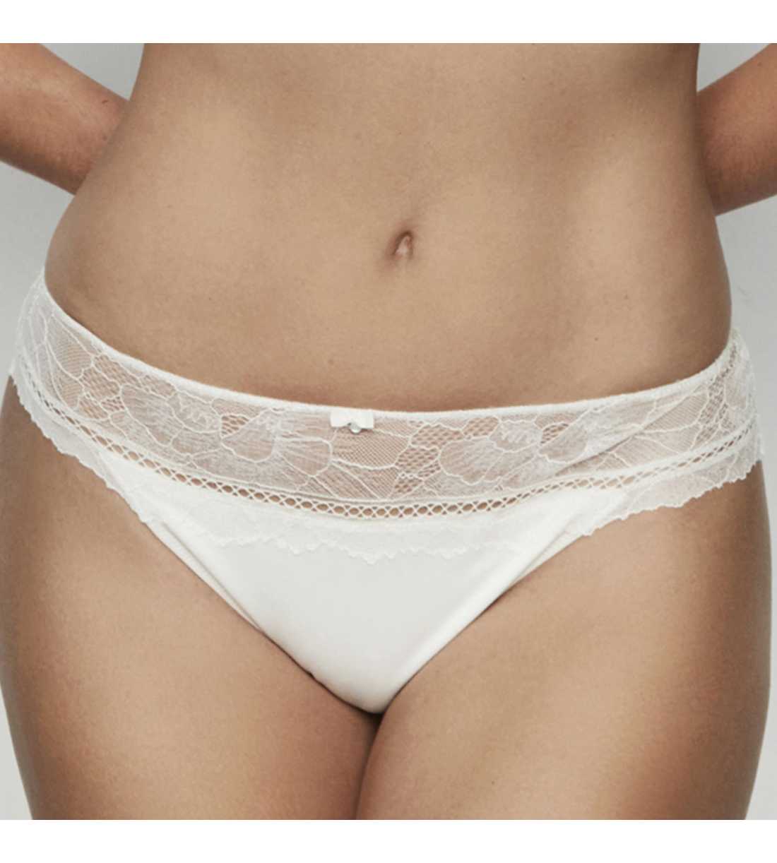 Montse Pedrosa | Braga Agatha 31207 de Selmark color Marfil Montse Pedrosa | Braga Agatha 31207 de Selmark color Marfil