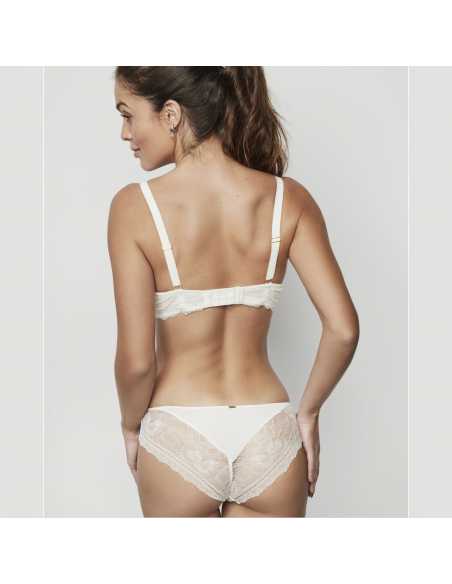 Montse Pedrosa | Sujetador Agatha 31211 de Selmark color Marfil Montse Pedrosa | Sujetador Agatha 31211 de Selmark color Marfil