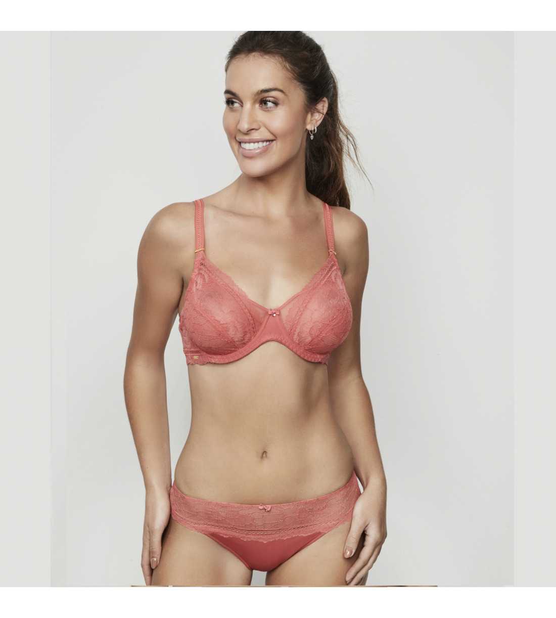 Montse Pedrosa | Sujetador Agatha 31211 de Selmark color Coral Montse Pedrosa | Sujetador Agatha 31211 de Selmark color Coral