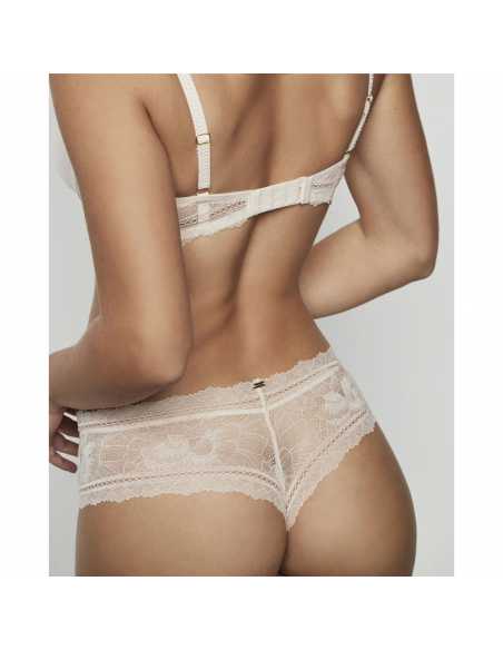 Montse Pedrosa | Sujetador Agatha 31227 de Selmark color Maquillaje Montse Pedrosa | Sujetador Agatha 31227 de Selmark color Maquillaje