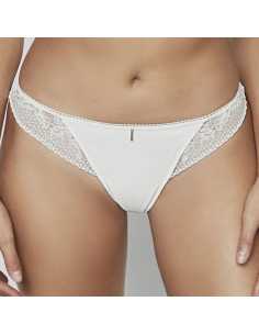 Montse Pedrosa | Tanga Malitzia 61201 de Selmark color Marfil
