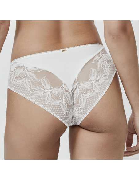 Montse Pedrosa | Braga Malitzia 61207 de Selmark color Marfil Montse Pedrosa | Braga Malitzia 61207 de Selmark color Marfil