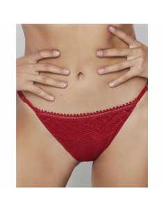 Montse Pedrosa | Tanga Aurum 90901 de Selmark By Pilar Rubio color Rojo