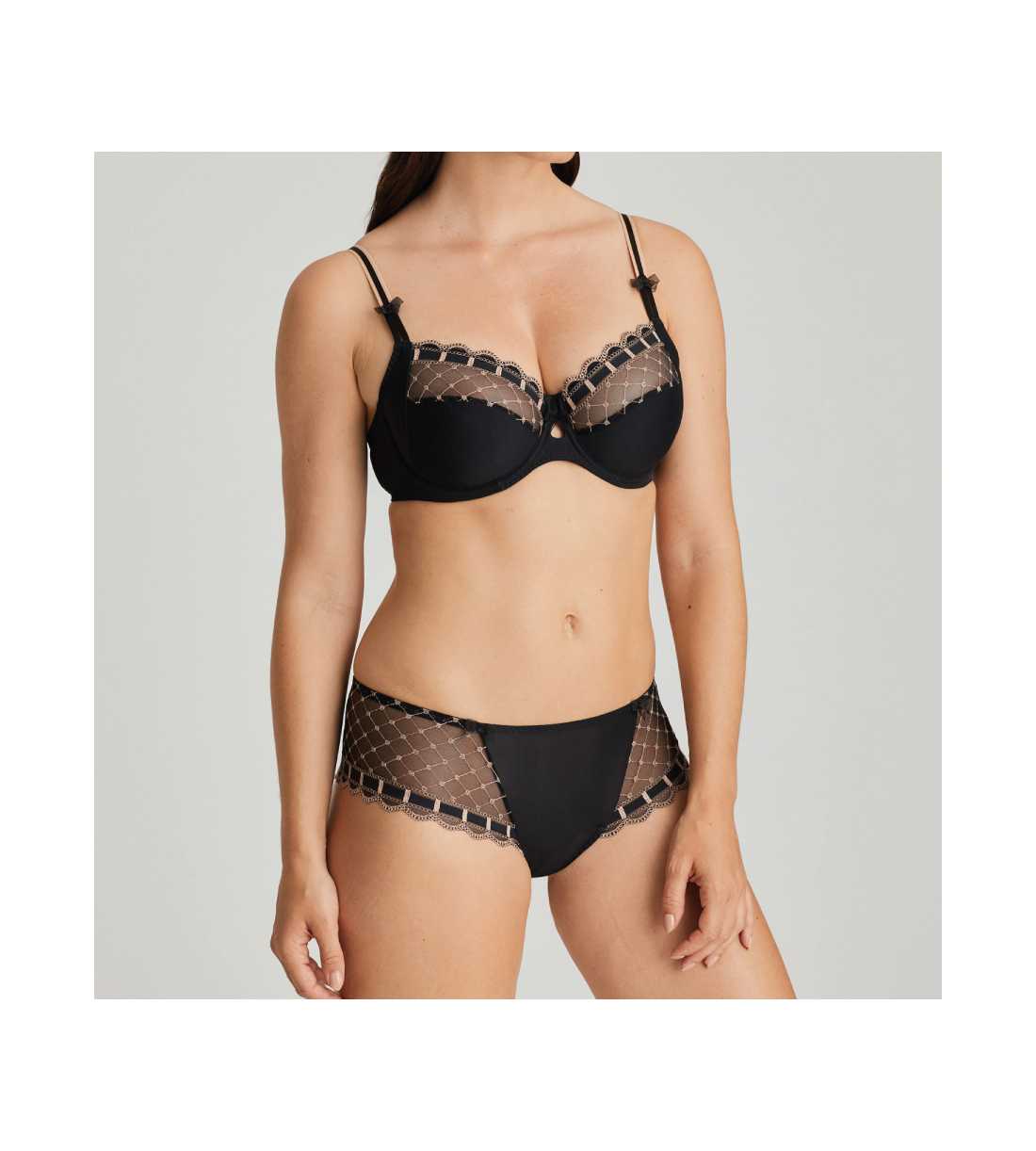 Montse Pedrosa | Tanga A La Folie 0641121 de PrimaDonna Twist color Celebration Black Montse Pedrosa | Tanga A La Folie 0641121 de PrimaDonna Twist color Celebration Black