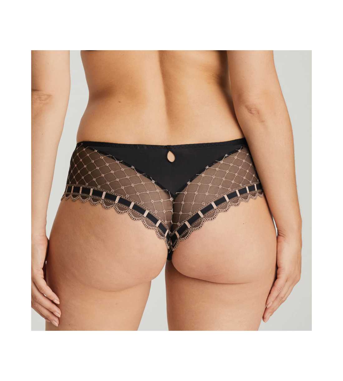 Montse Pedrosa | Tanga A La Folie 0641121 de PrimaDonna Twist color Celebration Black Montse Pedrosa | Tanga A La Folie 0641121 de PrimaDonna Twist color Celebration Black