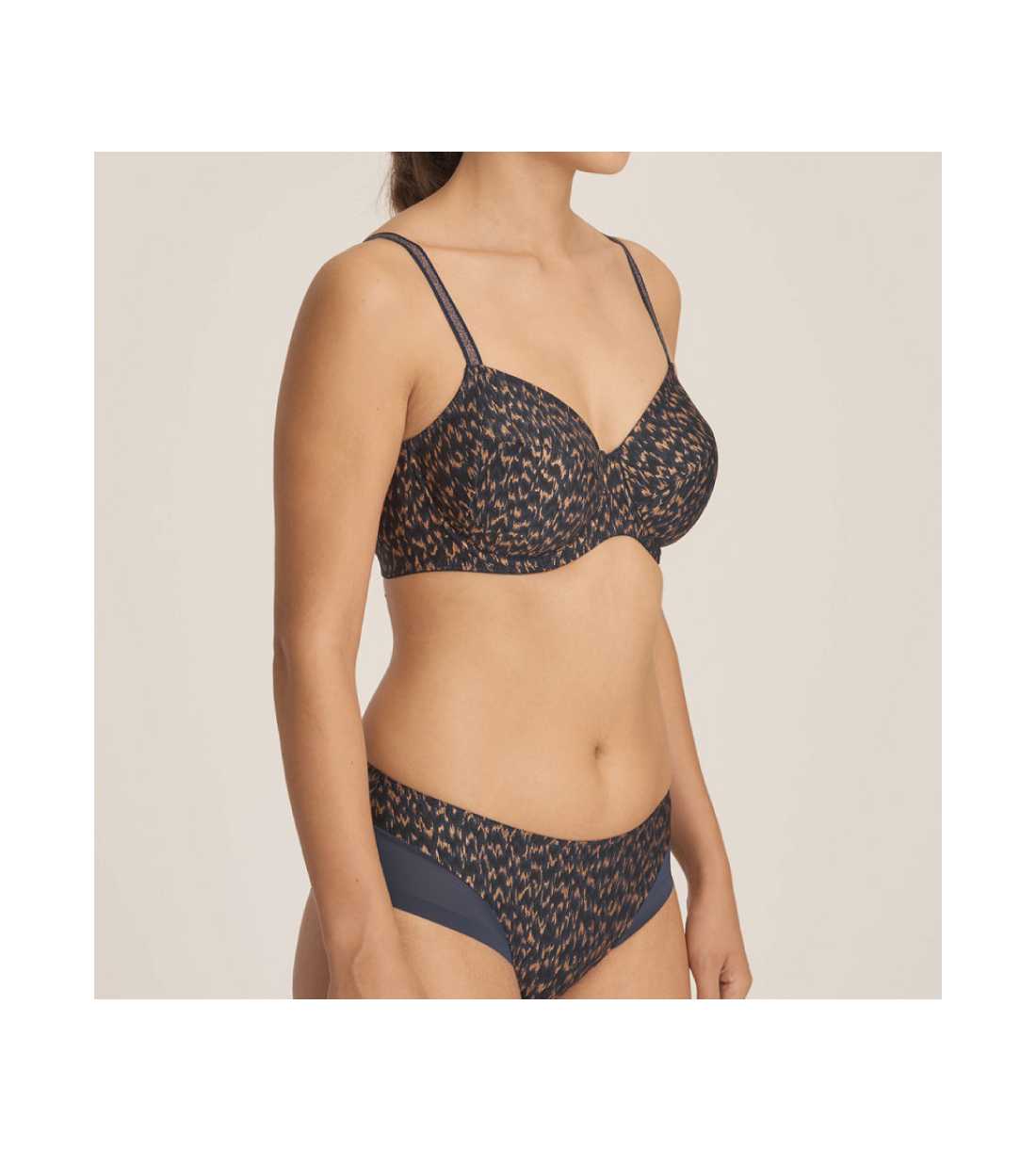 Montse Pedrosa | Sujetador Bijou 0141780 de PrimaDonna Twist color Blue Noir Montse Pedrosa | Sujetador Bijou 0141780 de PrimaDonna Twist color Blue Noir